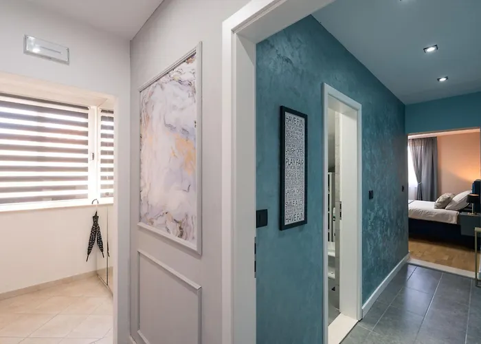 Sapphire With Free Private Parking *