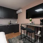 Apartament Sapphire With Free Private Parking