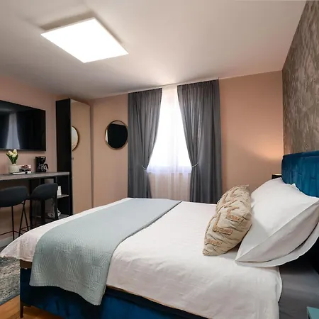 Sapphire With Free Private Parking Apartmán *