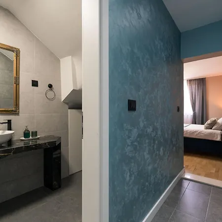 Sapphire With Free Private Parking Apartmán *